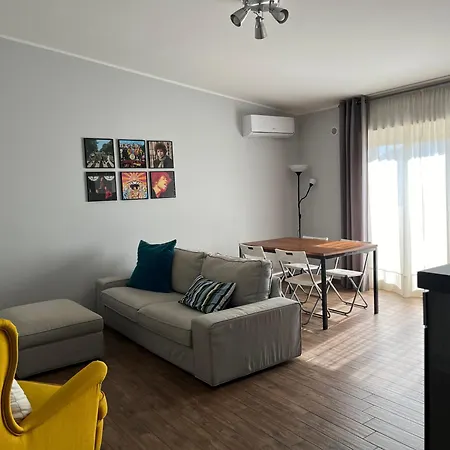 Apartament Joe House